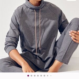 Varley Gray Sweatshirt